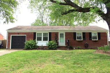 Main picture of 334 Thalia Dr