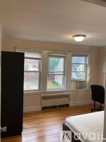 Main picture of 61-63 Gordon St