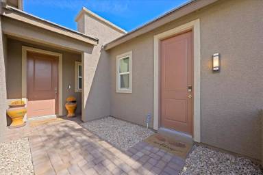 Main picture of 6602 Windy Palm St