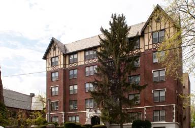 Main picture of 466 Highland Ave