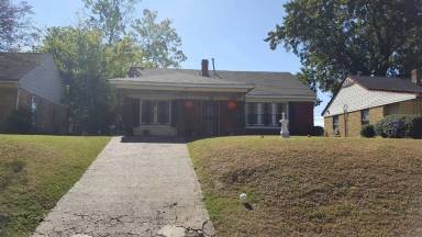 Main picture of 85 W Dempster Ave