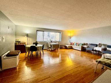 Main picture of 1119 Greenleaf Ave