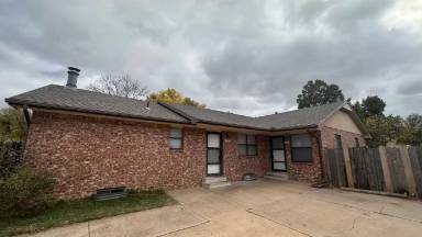 Main picture of 3253 S Holyoke Cir