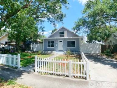 Main picture of 3427 16th Ave S
