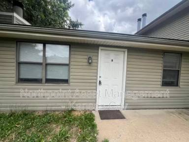 Main picture of 8702 NW 82nd Ter