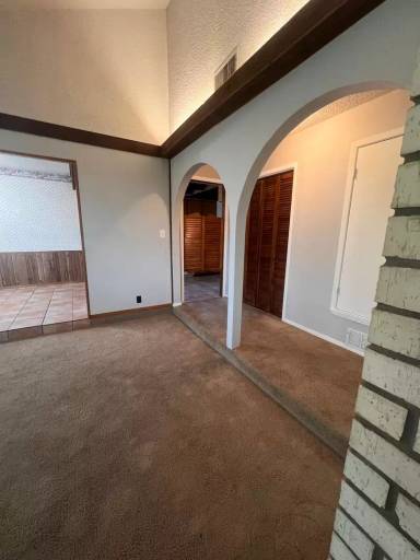 Main picture of 411 Idlewilde Dr