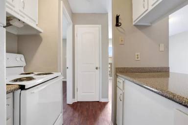 Main picture of 718 Central Ave