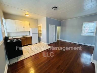 Main picture of 422-424 West King Street - Apt 1