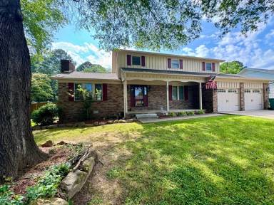 Main picture of 242 S Cumberland Ave