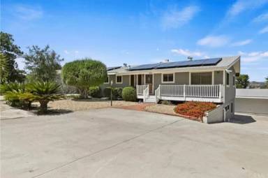 Main picture of 321 W Kalmia St