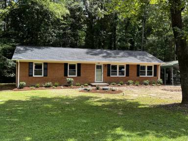 Main picture of 5620 Blue Spruce Dr