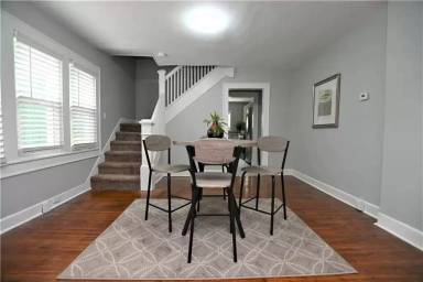 Main picture of 521 N Rural St