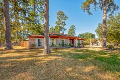 Main picture of 25539 Cottage Hill Ln