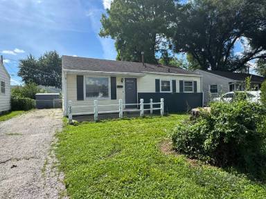Main picture of 13 Melody Ln