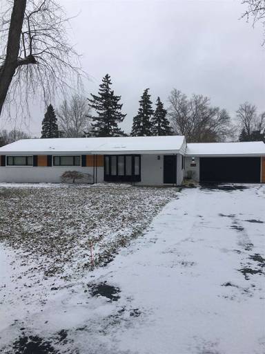 Main picture of 2394 Ivanhoe Dr