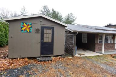 Main picture of 25 Brown Rd