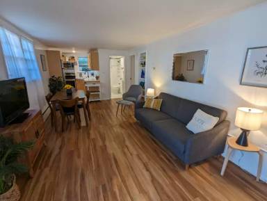 Main picture of 229 S Boulevard