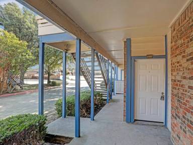 Main picture of 1601 Marsh Ln