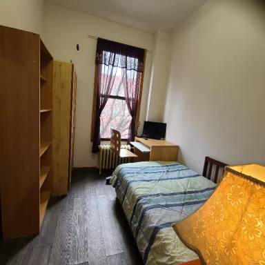 Main picture of 120 India St