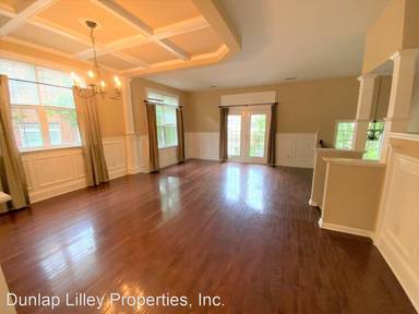 Main picture of 210 Napa Valley Way