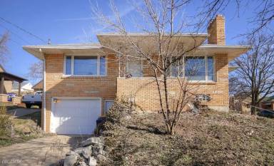 Main picture of 643 Pine Ave NW