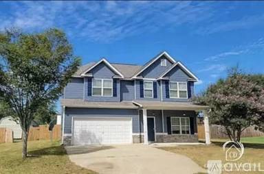 Main picture of 10 Isbell Rd