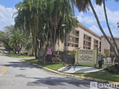 Main picture of 8889 Fontainebleau Blvd