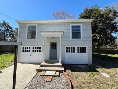Main picture of 7 Watson St NW