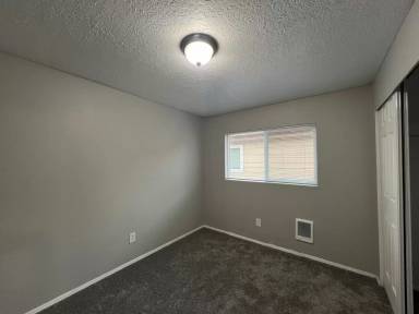 Main picture of 7302 SE Claybourne St