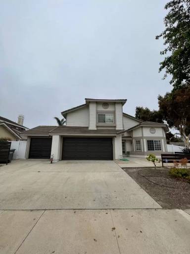 Main picture of 540 Delphinium Pl