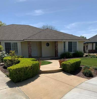 Main picture of 400 Lincoln Pl