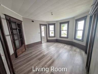 Main picture of 100 Northampton Ave