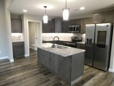 Main picture of 4990 America Dr