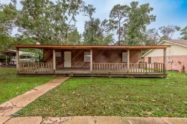 Main picture of 299 Pine Harbor Dr