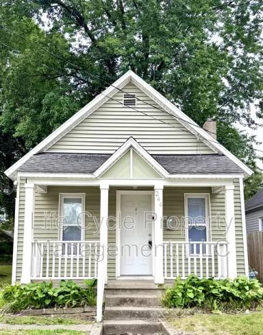 Main picture of 244 Matilda St NE