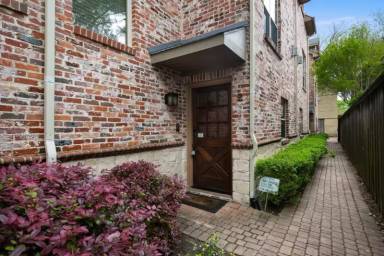 Main picture of 3305 Rosedale Ave