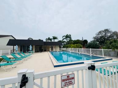 Main picture of 624 Ridge Club Dr