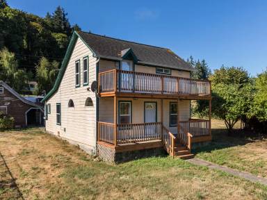 Main picture of 1204 W B St