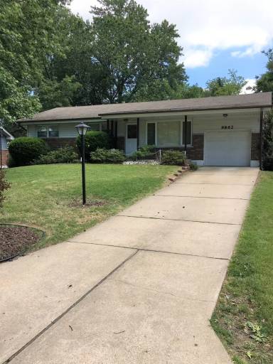 Main picture of 9862 Lawnview Dr