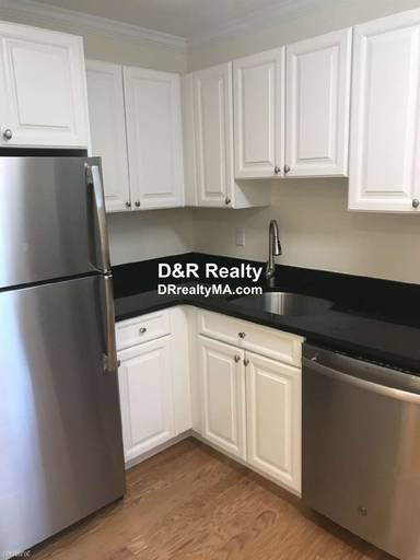 Main picture of 18 Chauncy St