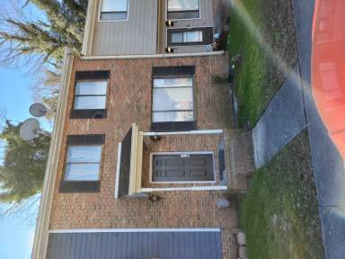 Main picture of 1000 Fargo St