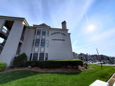 Main picture of 405 Harbour Pt