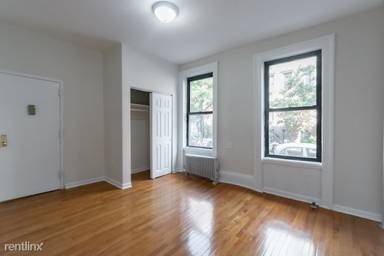Main picture of 92 Saint Marks Pl