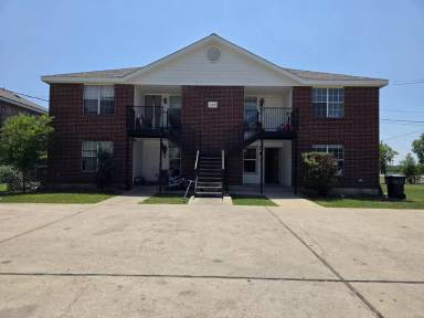 Main picture of 2200 Katy Ln