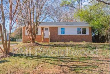 Main picture of 2204 Emerson Pl