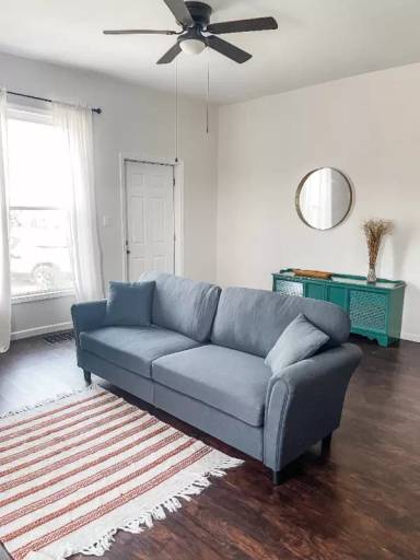 Main picture of 709 S 9th St