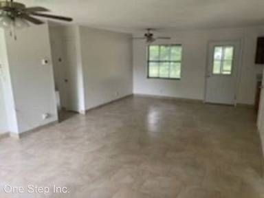 Main picture of 2685 NE 44th St