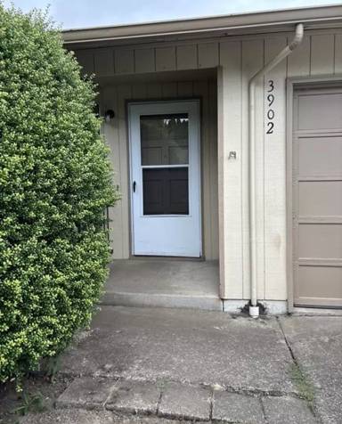 Main picture of 3892 Auburn Rd NE
