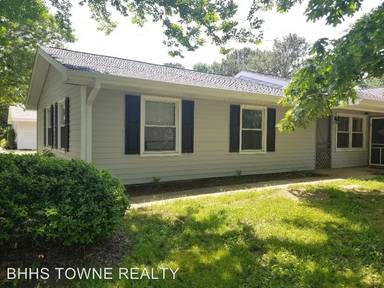 Main picture of 107 Cardinal Acres Dr
