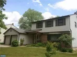 Main picture of 27 Spinning Wheel Ln